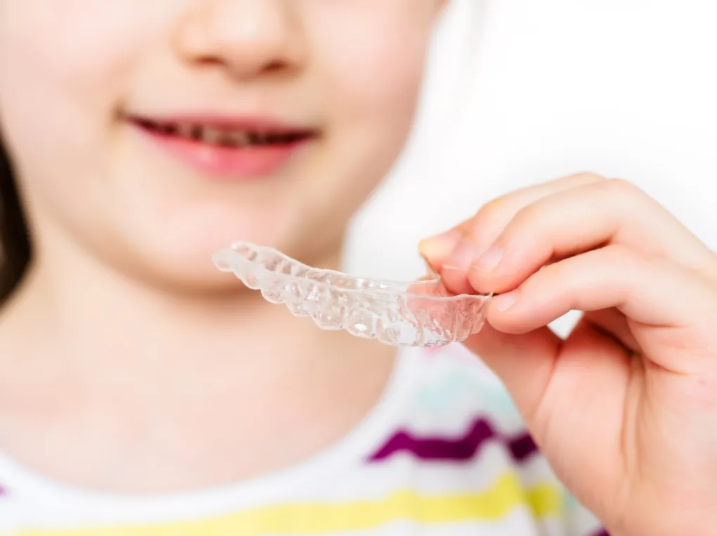 子どもでもできるマウスピース型矯正装置（インビザライン・ファースト）